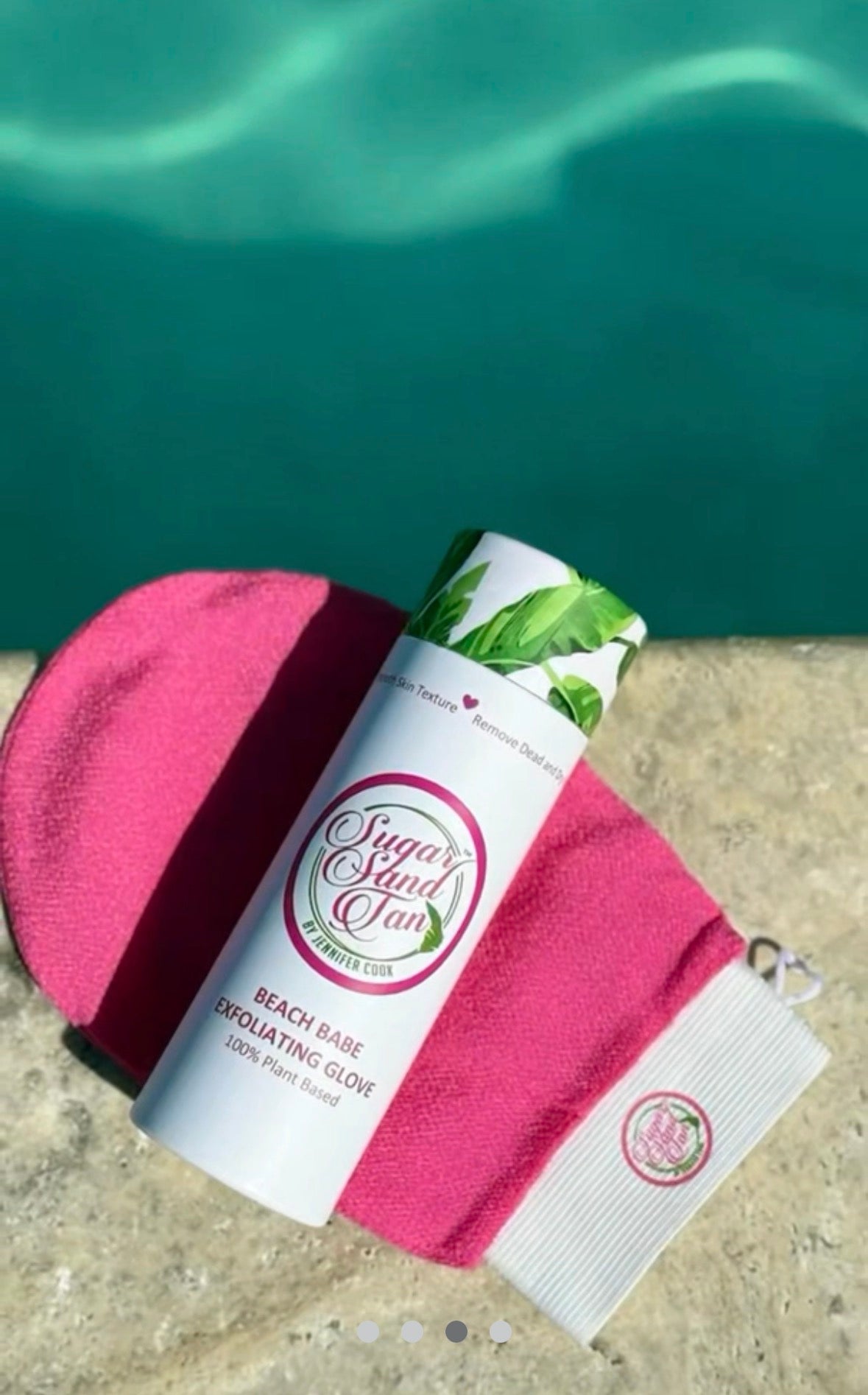 Beach Babe Exfoliating Glove