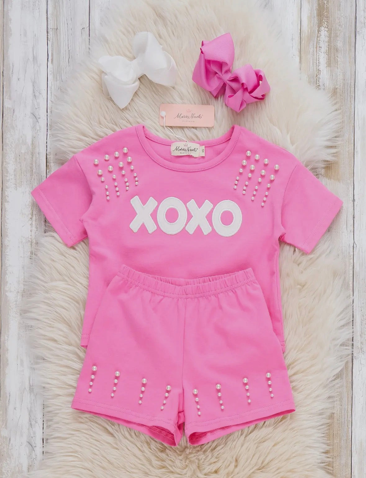 Хохо Pearl Embroidered Outfit