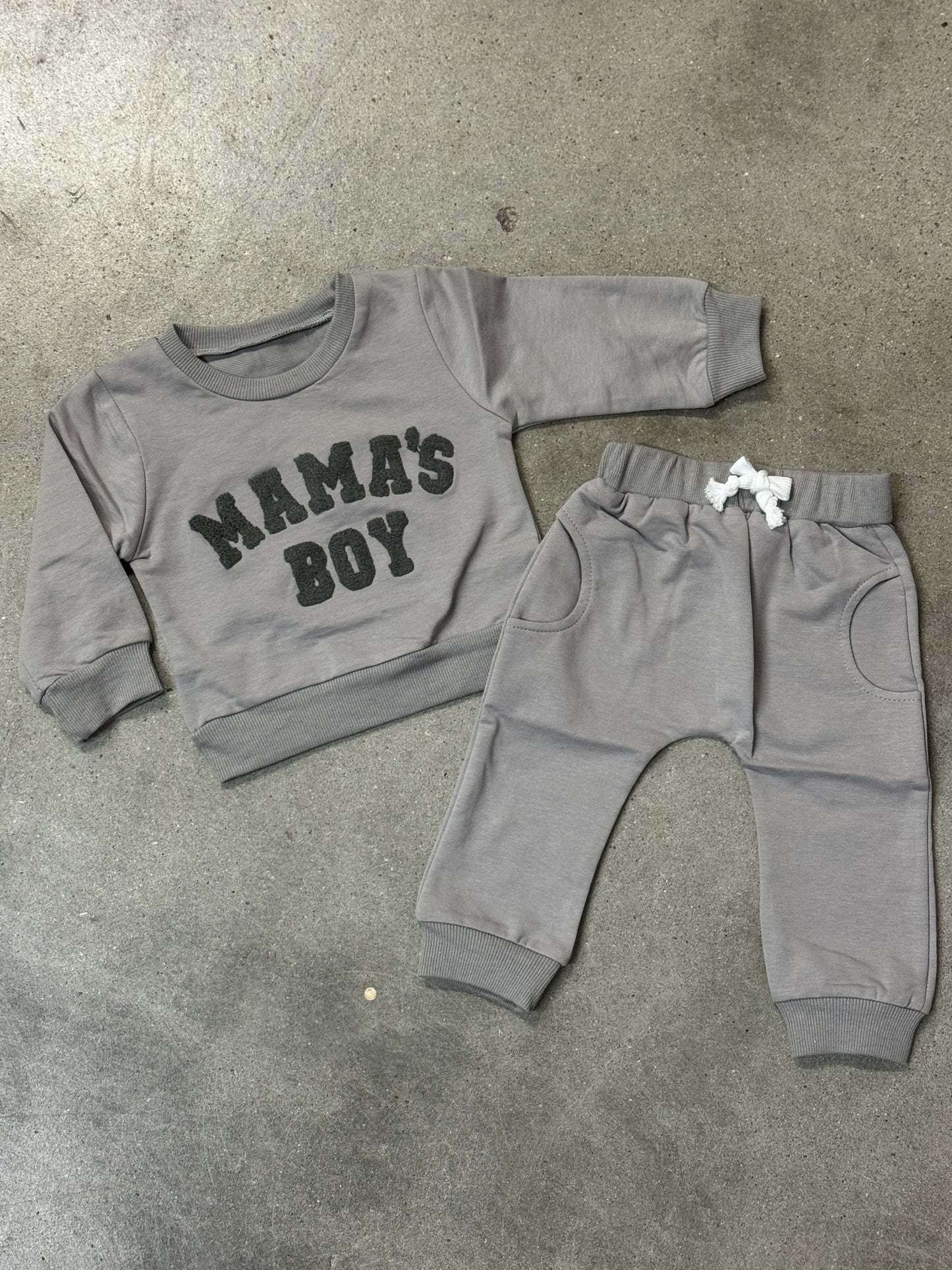 Mama's Boy Embroidered Pat SET