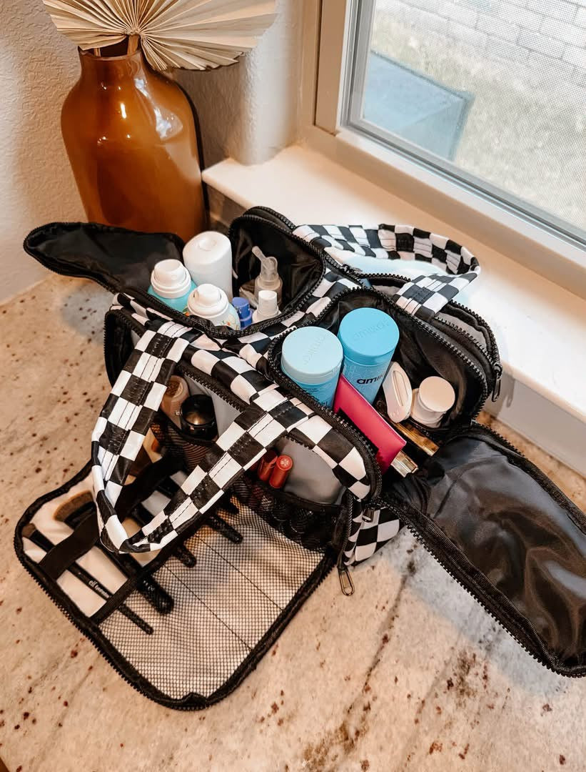 Pack Pretty Travel Bag—arrives End of October